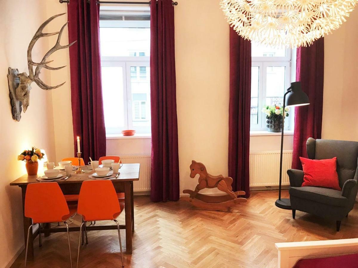 Leuhusen Orange Apartment Wenen Buitenkant foto